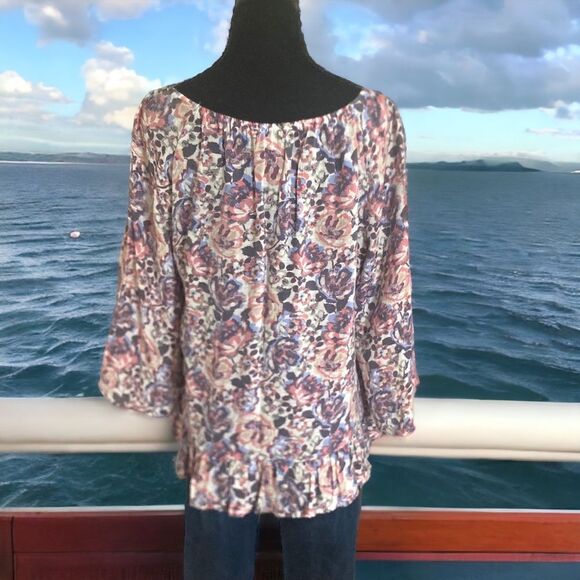 Zac & Rachel Flowy Floral Blouse with Lace Accent, Size Medium - Picture 2 of 9